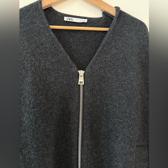Zara 100% Wool Knit Zippered Cardigan Jacket, size large. - Picture 5 of 10